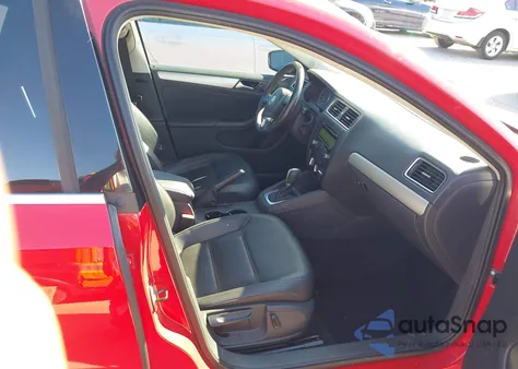 2014 Volkswagen Jetta 1.8T Se from USA, damaged, VIN 3VWD17AJ1EM425050